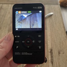 Samsung HMX-W300 Red