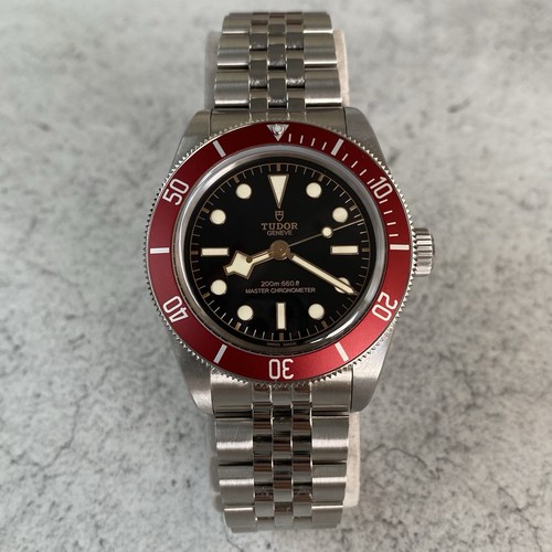 Tudor black bay cherry - tudor,
