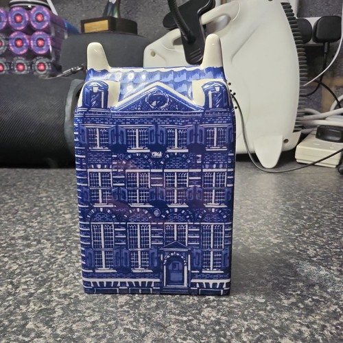 Vtg blue delft canal - vtg, house