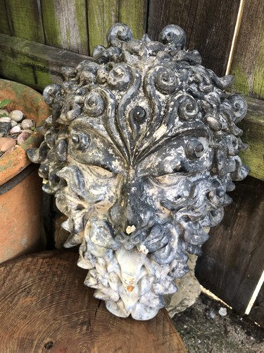 Wall fountain neptune vintage - wall,