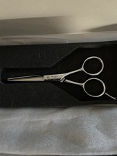 Jowelle Scissors