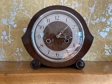 SMITHS ENFIELD DARK OAK 8-DAY STRIKING MANTEL CLOCK - 1956 - THE BALMORAL 