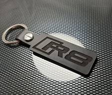 R8 BLACK LEATHER KEYRING V10