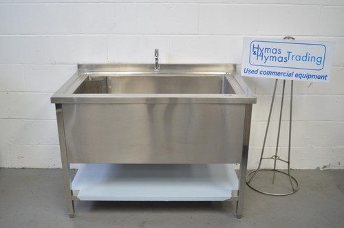 Stainless steel pot - pot, sink