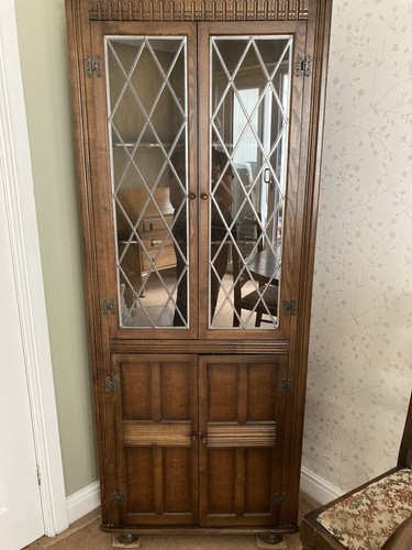 Medium oak corner - oak,