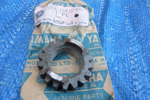 Yamaha fs1 dt100 - fs1, gear