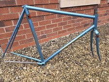 Roy Swinnerton / George