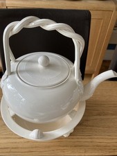 Hartley Greens TEAPOT /CHOCOLATE POT Scone Warmer Stand Vintage Leeds Creamware