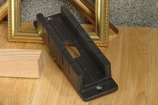 Linic UK Made Mitre Box Block