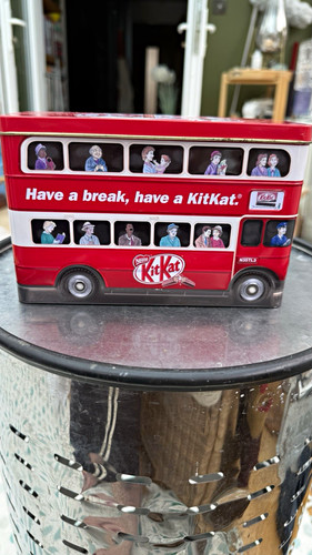 Nestlé kitkat double decker - nestlé,