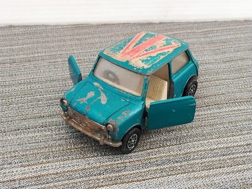 Corgi british leyland mini - british,