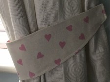 PINK HEARTS CURTAIN TIE-BACKS