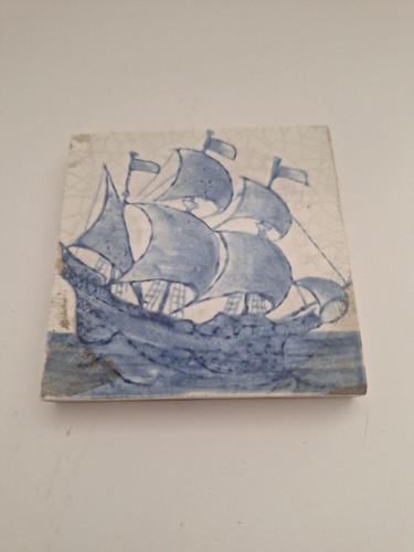 Small arts crafts galleon - small,