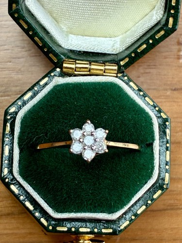Vintage 9ct gold - gold, diamond