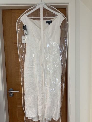 Title bnwt tadashi shoji - title:,