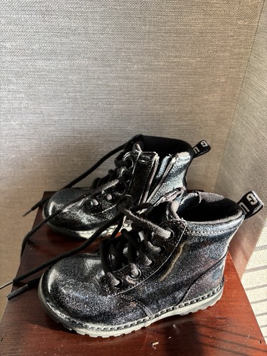 Ugg girls black boots - girls',