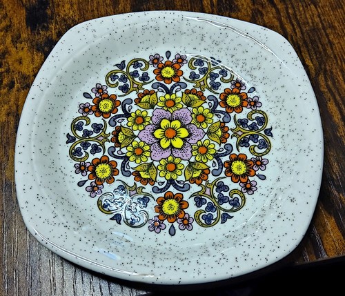 Palissy royal worcester - by,
