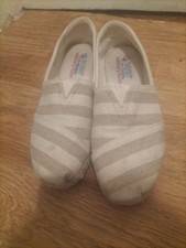 Ladies Sketchers Size Uk 5.5