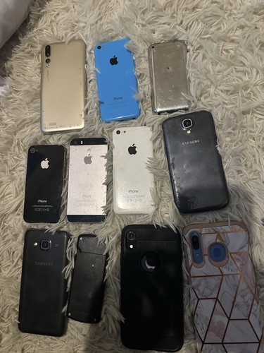 Job lot phones for parts - lot,