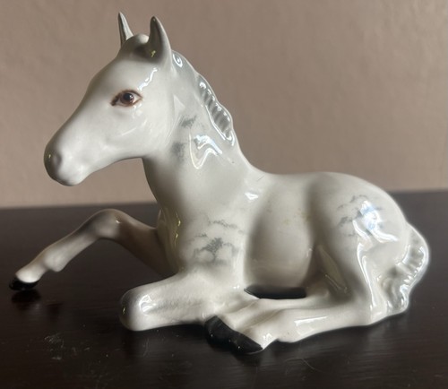 Beswick grey gloss foal model - foal,