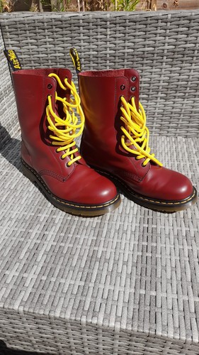 Martens size cherry red - martens,