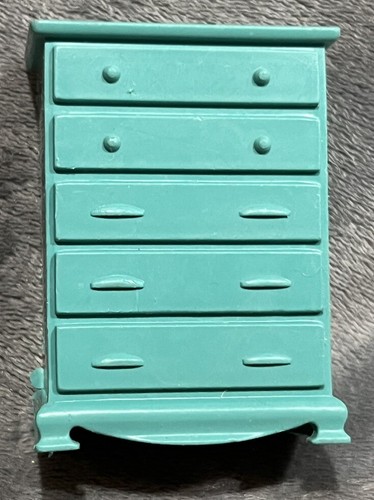 Vintage 1940s doll house - doll,
