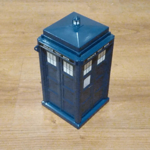 Doctor who tardis - tardis, money