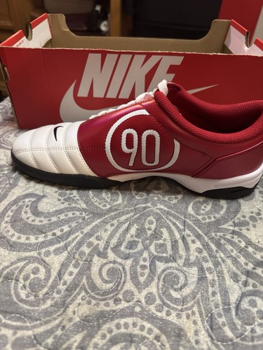 Nike total 3 premiums - total,
