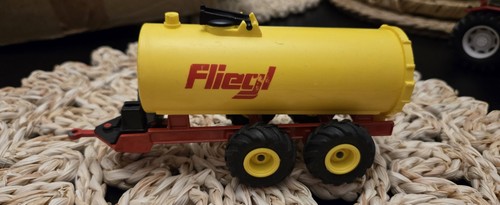 Siku fliegl 32 yellow - , 1/32