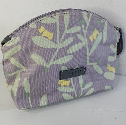 Radley leaf print - make, up
