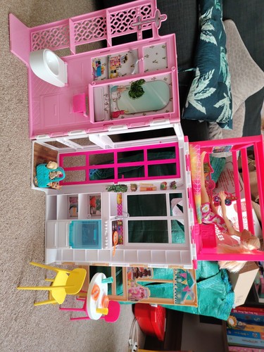 Barbie foldable house with - foldable,