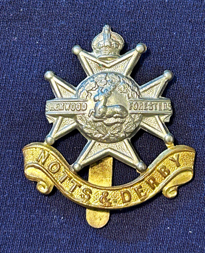 Sherwood foresters metal - sherwood,