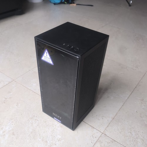 Nzxt mini itx pc - v1,