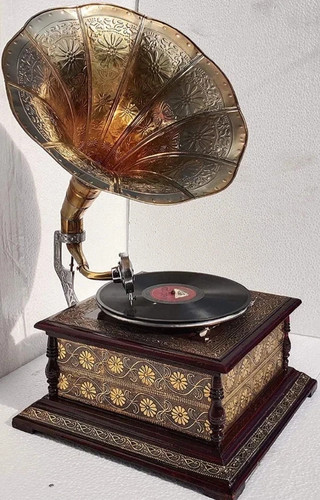 Antique gramophone fully - antique,