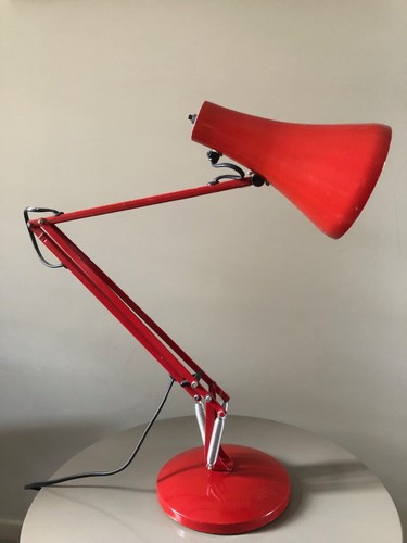Vintage red anglepoise - red,
