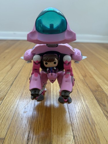 Dva with pink meka - dva,