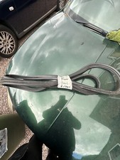 ROVER 75 MG  ZTT TOURER ESTATE TAILGATE BODYSHELL RUBBER WEATHER SEAL 