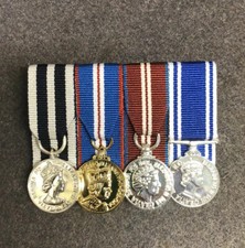 Queens Police Medal Golden &