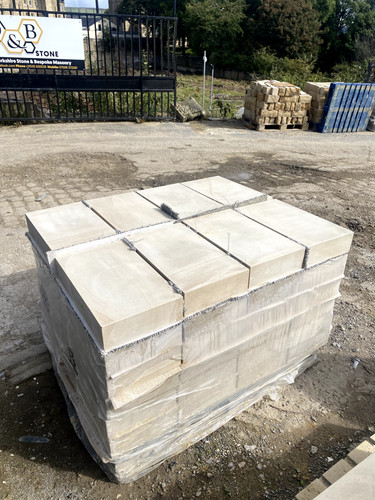 Yorkshire stone quoins - quoins, /