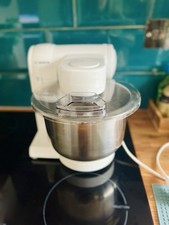 Bosch Kitchen Food Processor Model:MUM4807GB/05 - 2 Attachments/ Bowl/ Lid. Used