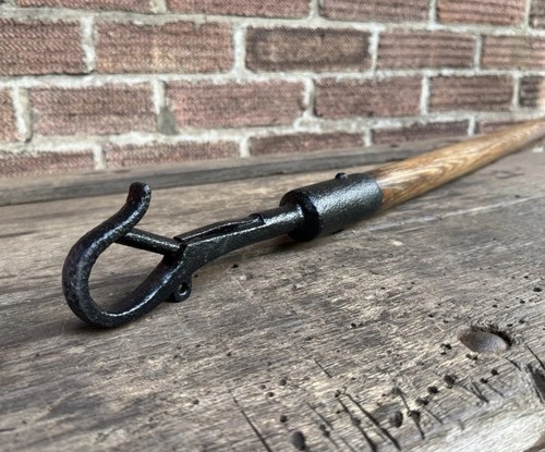 Antique long bull leader - long,