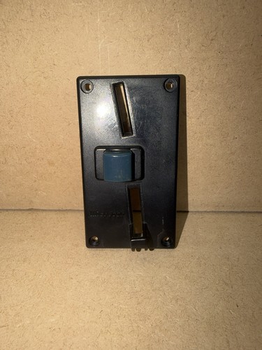 Microcoin front plate - front,