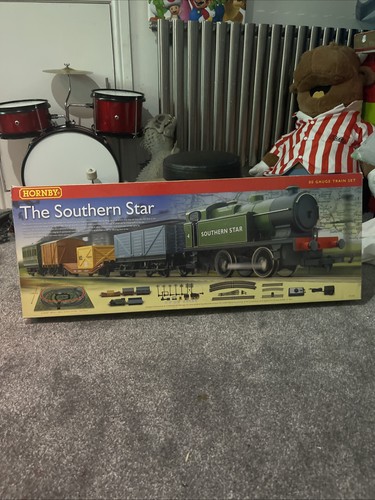 Hornby the southern star train - hornby,
