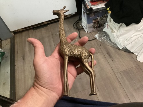 Bronze giraffe figurine - giraffe,
