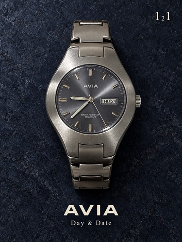 Avia 104002 day date watch - day-date,