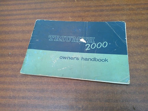Vintage triumph 2000 mk1 - 1,