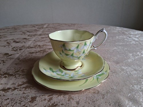 Royal albert vintage january - vintage,