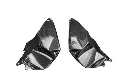 Carbon front tank fairing - front,