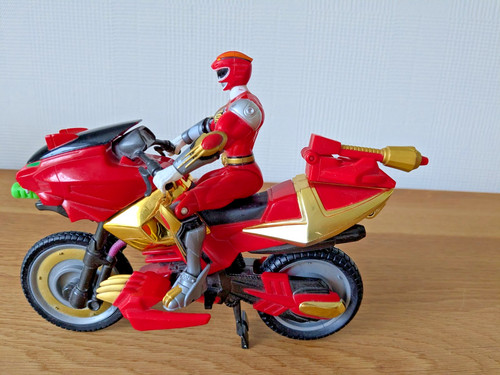 Vintage 2001 bandai red power - vintage,