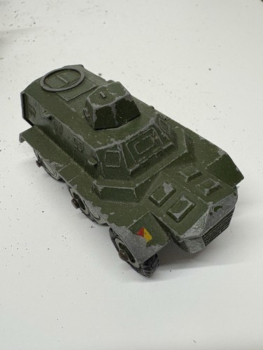 Dinky toys alvis - alvis, saracen